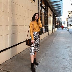 Aritzia - The Babaton Group Cashmere Sweater